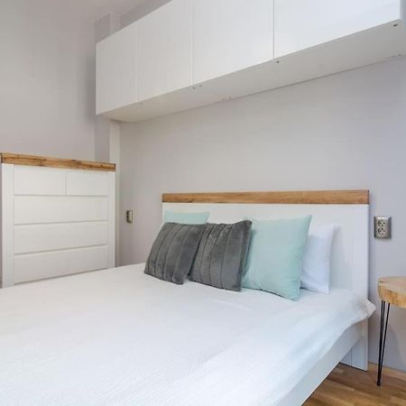 Modern Design 1 Bdrm, 4 Guests, Top Cente, Near Parliament, Self Check-In Sofia Eksteriør bilde